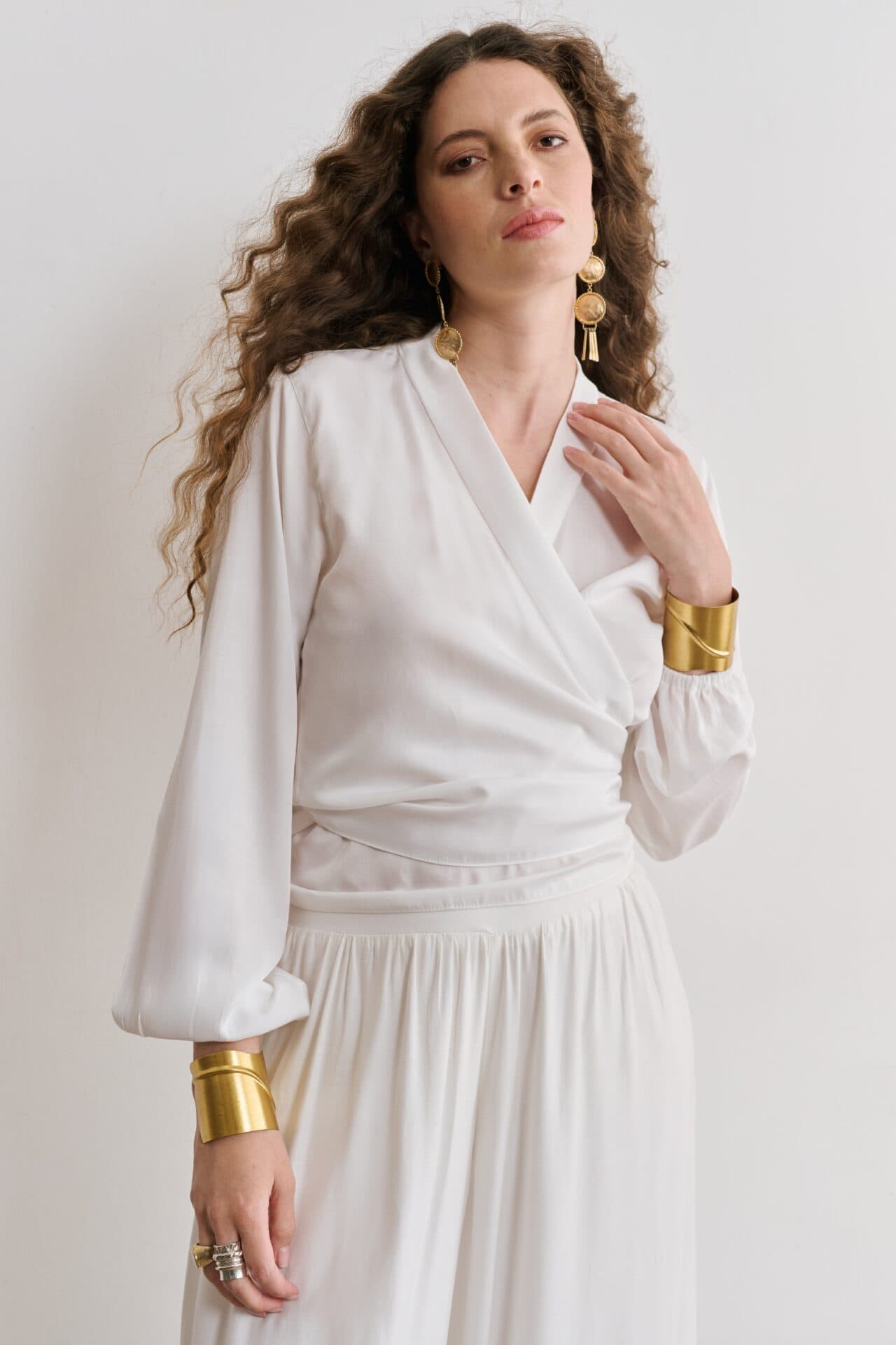Blusa Transpassada Estilo quimono Antonela - Off White 4